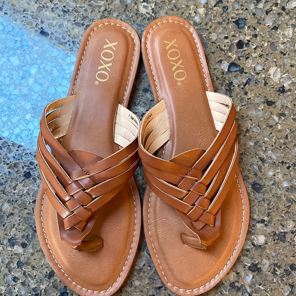 Sandals Brand New 712